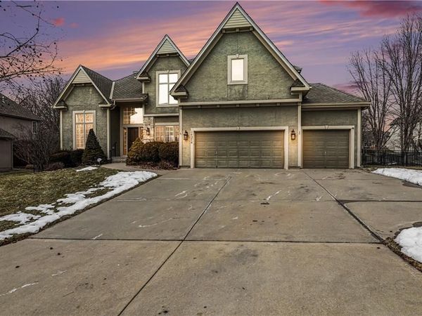 14274 W 156th Lane, Olathe, KS 66062