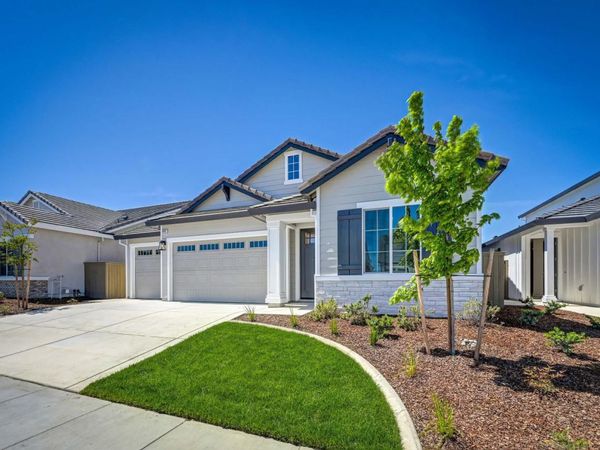 2097 Pogonia St, Roseville, CA 95747
