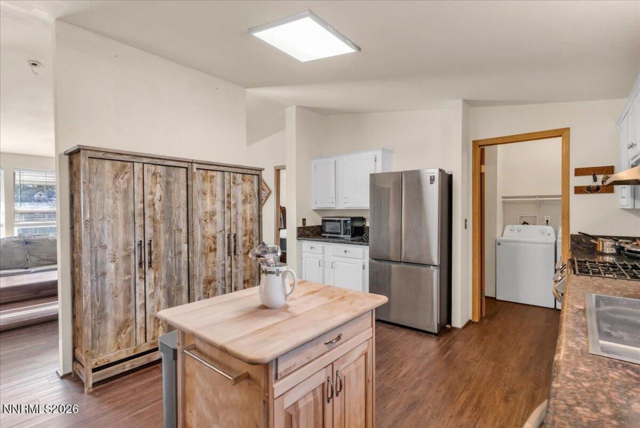 4075 Nv-208 Highway, Topaz Ranch Estates, NV 89444 Photo