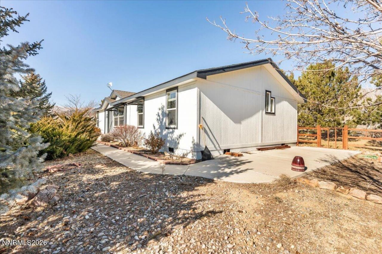 4075 Nv-208 Highway, Topaz Ranch Estates, NV 89444 Photo