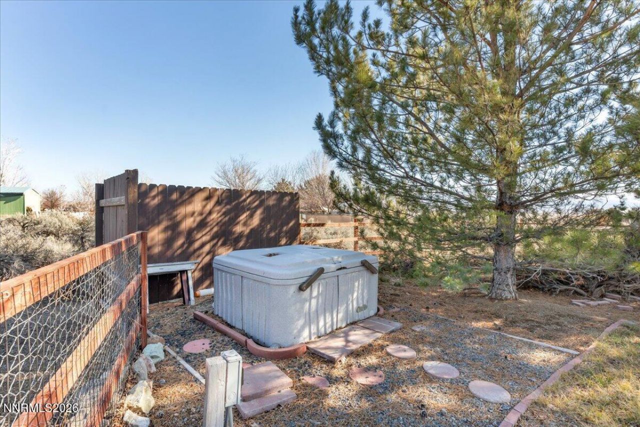 4075 Nv-208 Highway, Topaz Ranch Estates, NV 89444 Photo