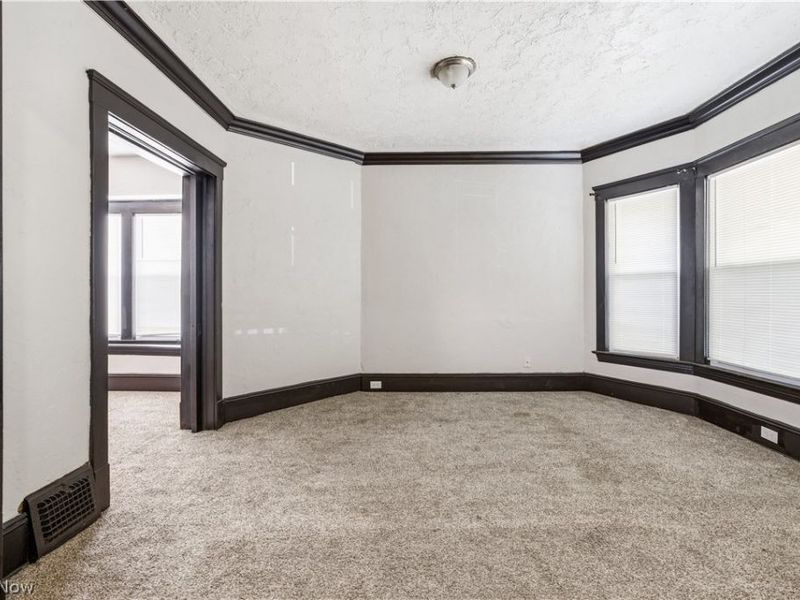 10911 Hathaway Avenue, Cleveland, OH 44108 Photo 12