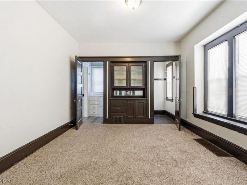 10911 Hathaway Avenue, Cleveland, OH 44108 Photo 14