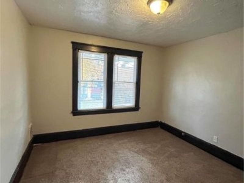 10911 Hathaway Avenue, Cleveland, OH 44108 Photo 20