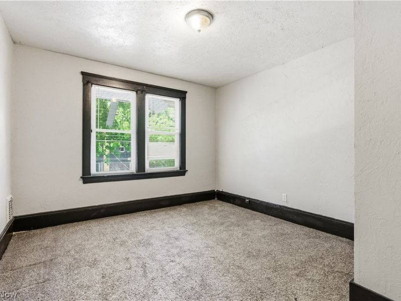 10911 Hathaway Avenue, Cleveland, OH 44108 Photo 21