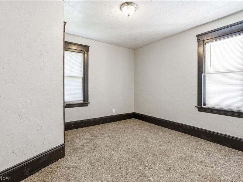 10911 Hathaway Avenue, Cleveland, OH 44108 Photo 27