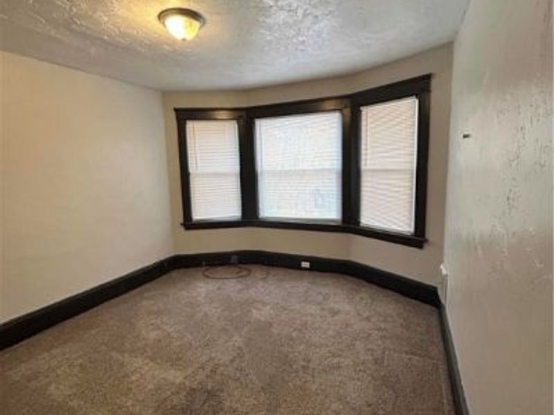 10911 Hathaway Avenue, Cleveland, OH 44108 Photo 6