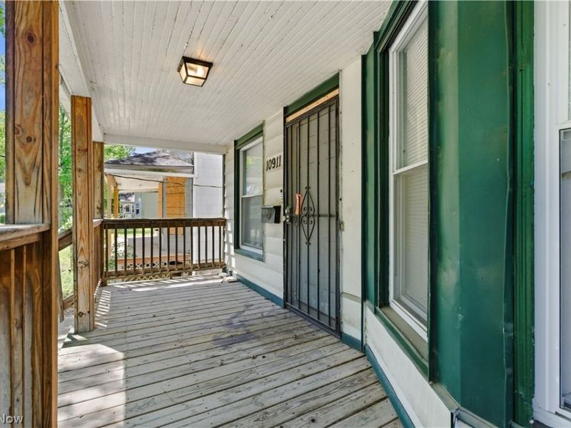 10911 Hathaway Avenue, Cleveland, OH 44108 Photo 8