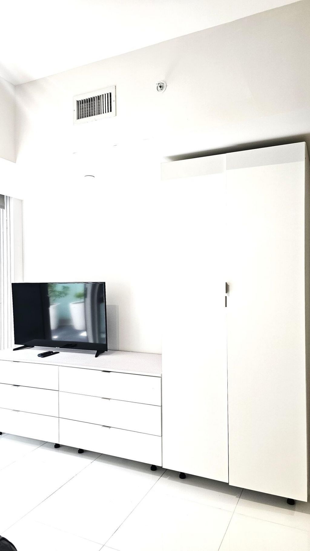 851 NE 1st Avenue, Unit 306, Miami, FL 33132 Photo