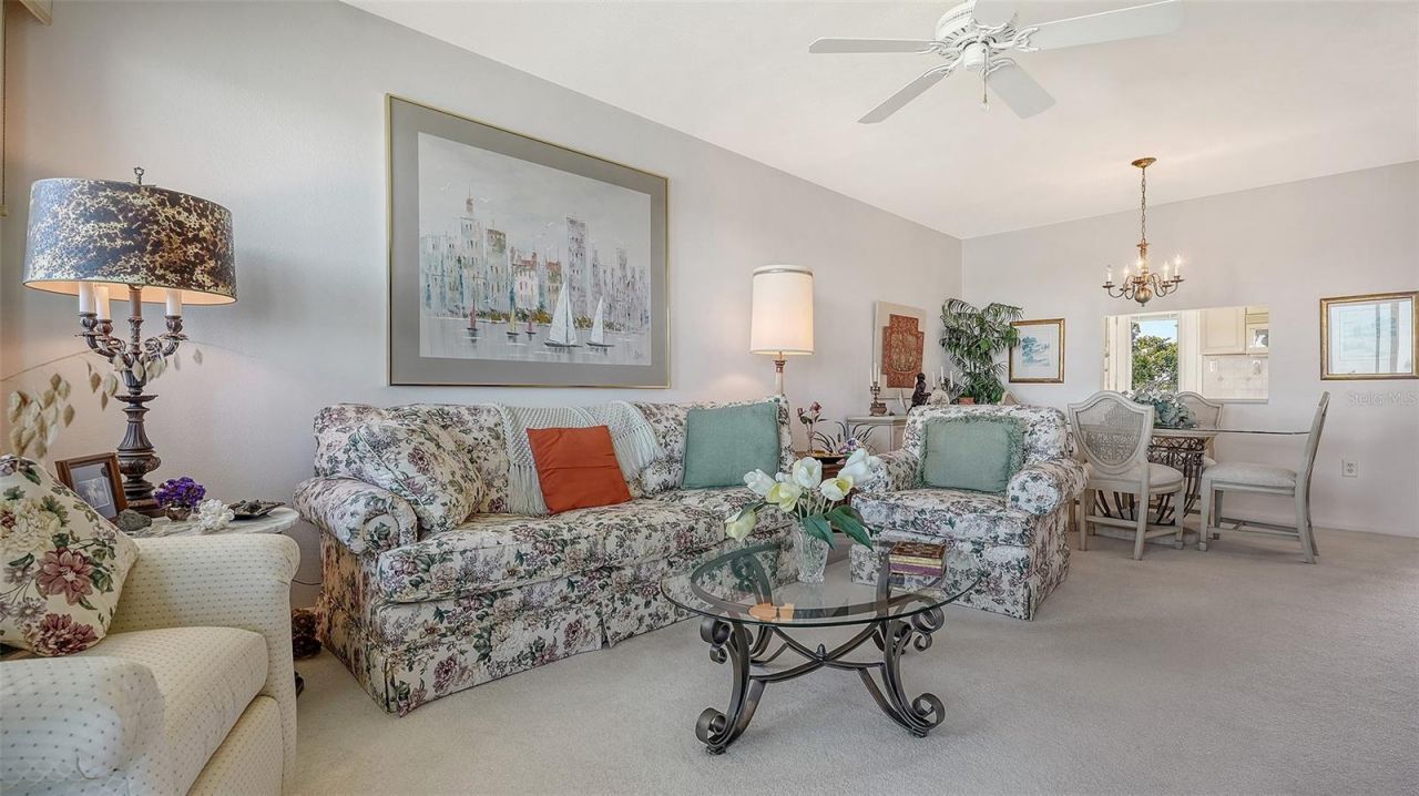 777 John Ringling Boulevard, Unit 32, Sarasota, FL 34236 Photo