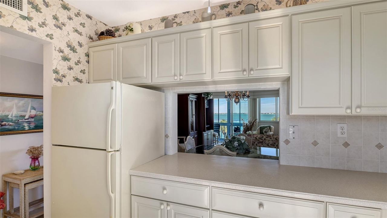 777 John Ringling Boulevard, Unit 32, Sarasota, FL 34236 Photo