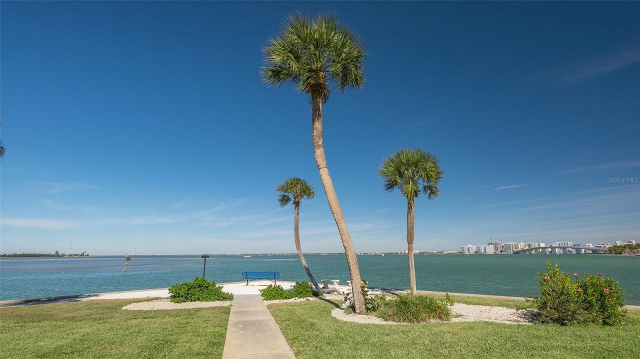 777 John Ringling Boulevard, Unit 32, Sarasota, FL 34236 Photo