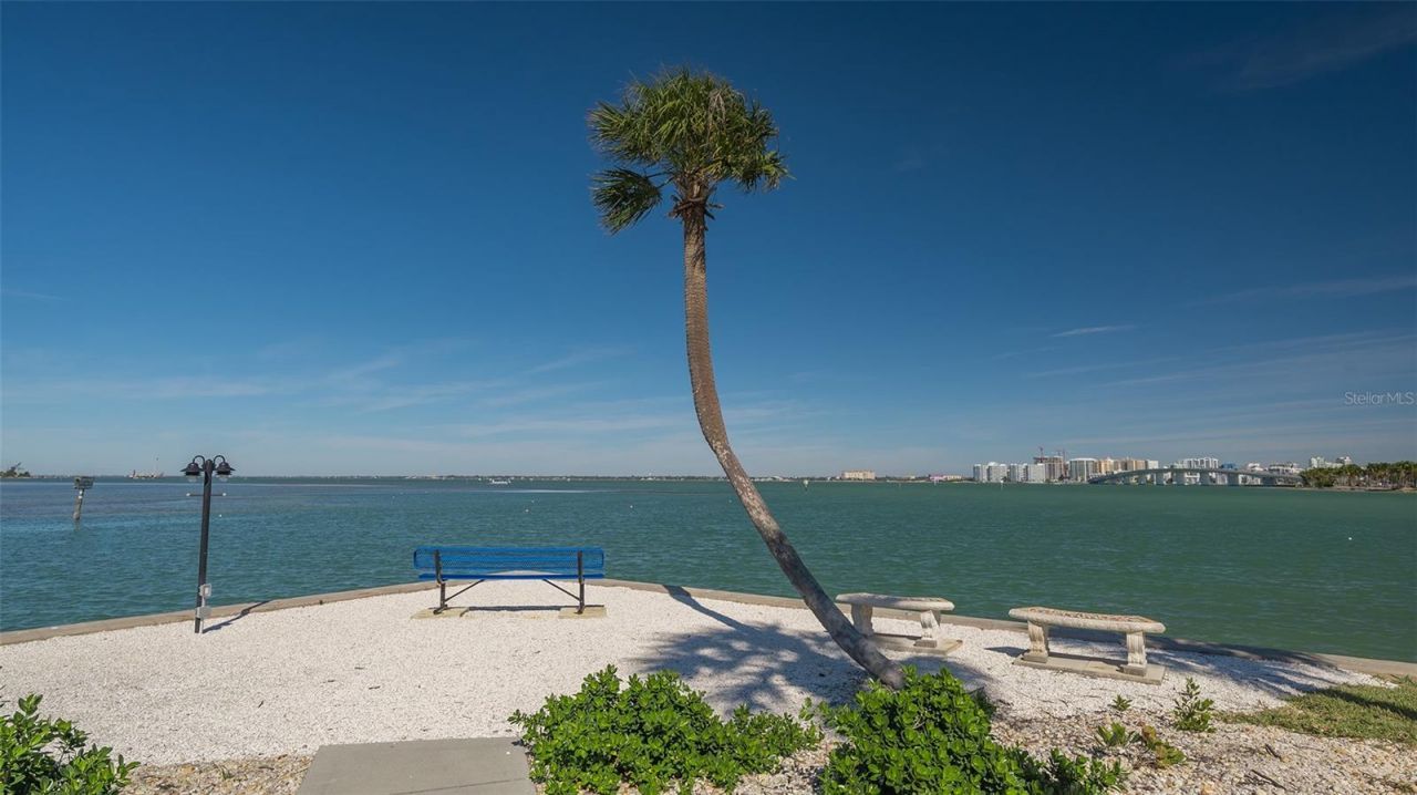 777 John Ringling Boulevard, Unit 32, Sarasota, FL 34236 Photo