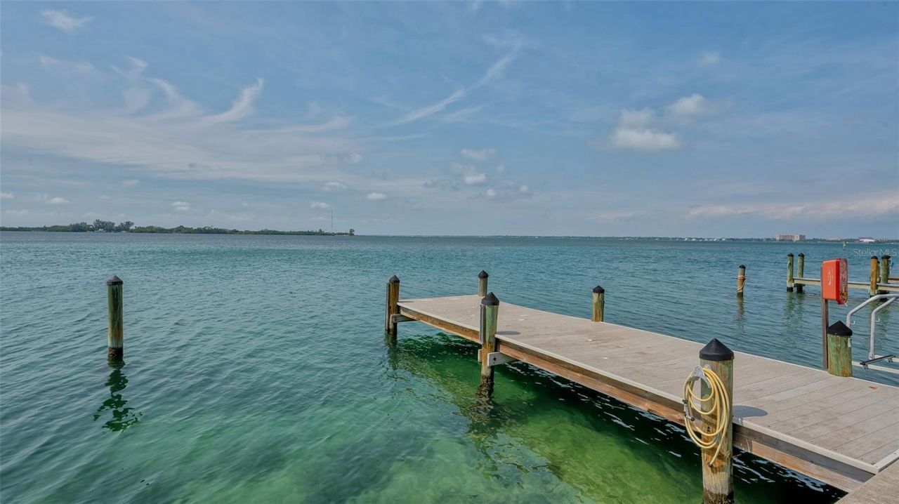 777 John Ringling Boulevard, Unit 32, Sarasota, FL 34236 Photo