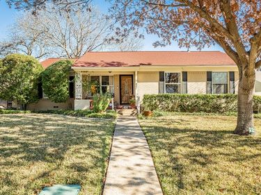 802 Kirkwood Drive, Dallas, TX 75218