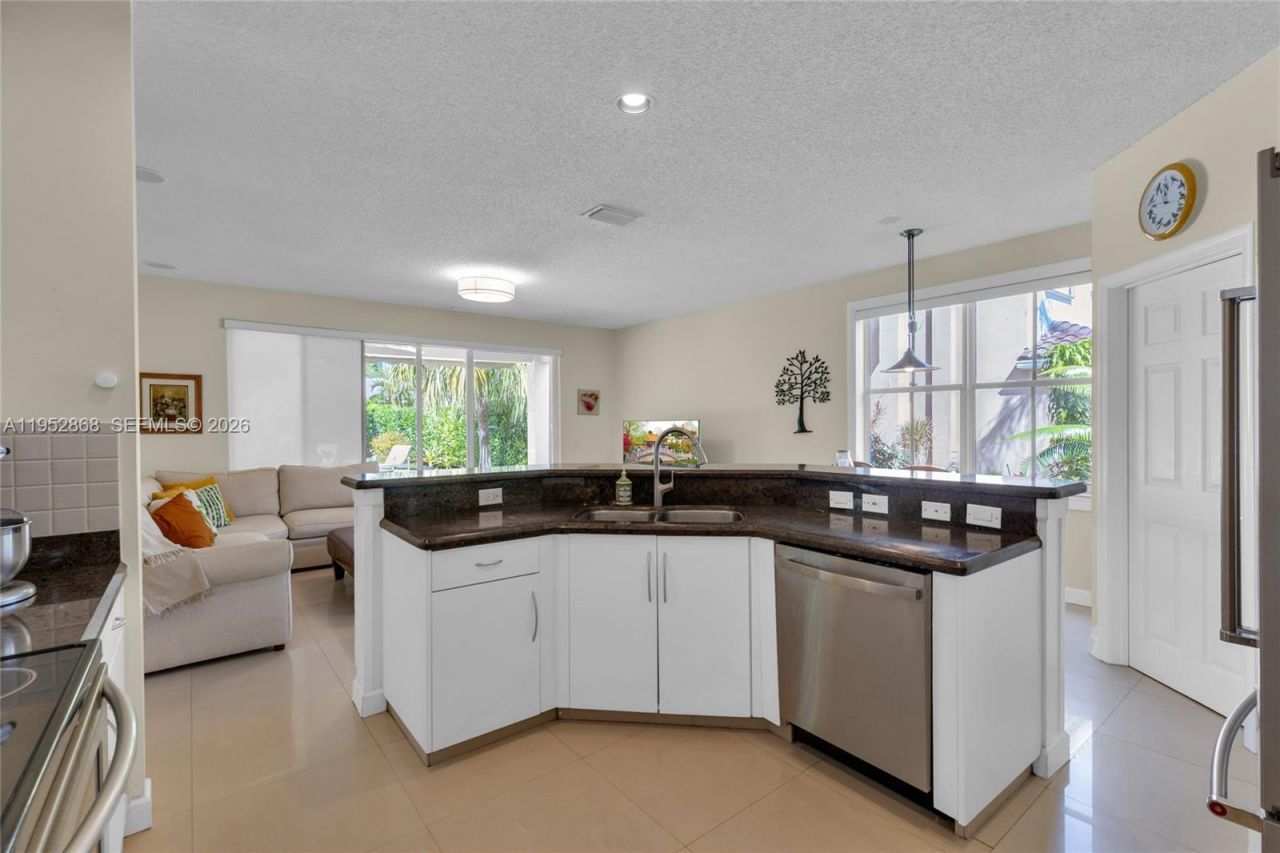 4441 Stone Ridge Way, Weston, FL 33331 Photo