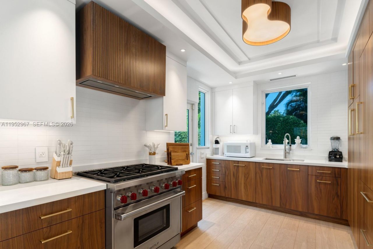 4580 Post Ave , Miami Beach, FL 33140 Photo