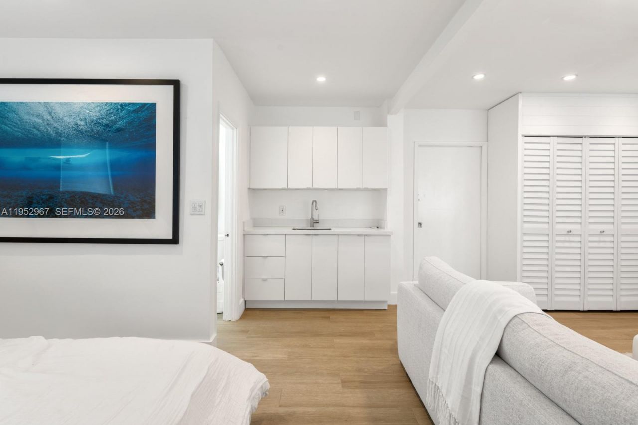 4580 Post Ave , Miami Beach, FL 33140 Photo