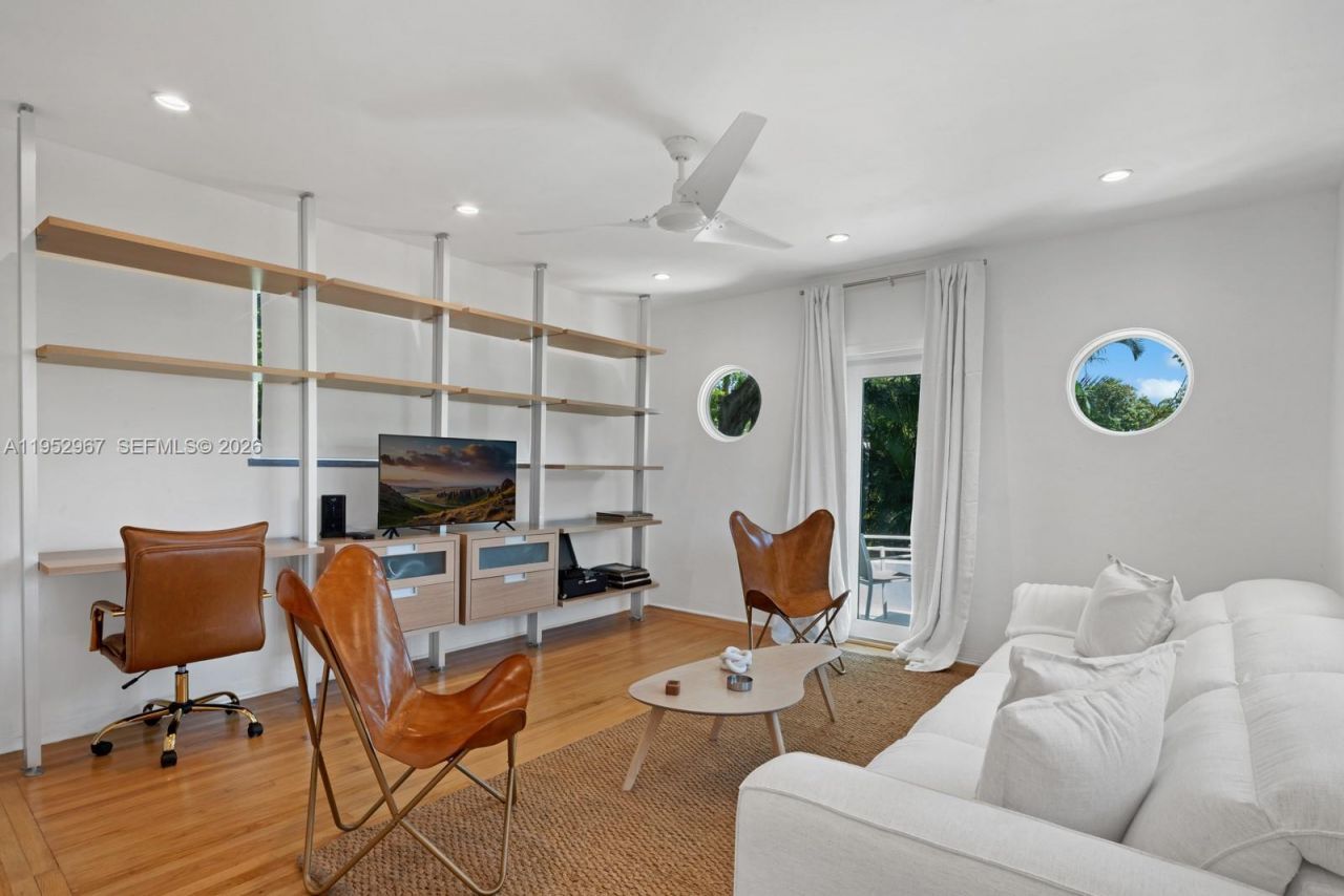 4580 Post Ave , Miami Beach, FL 33140 Photo