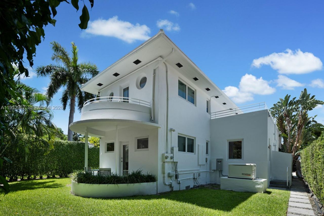 4580 Post Ave , Miami Beach, FL 33140 Photo