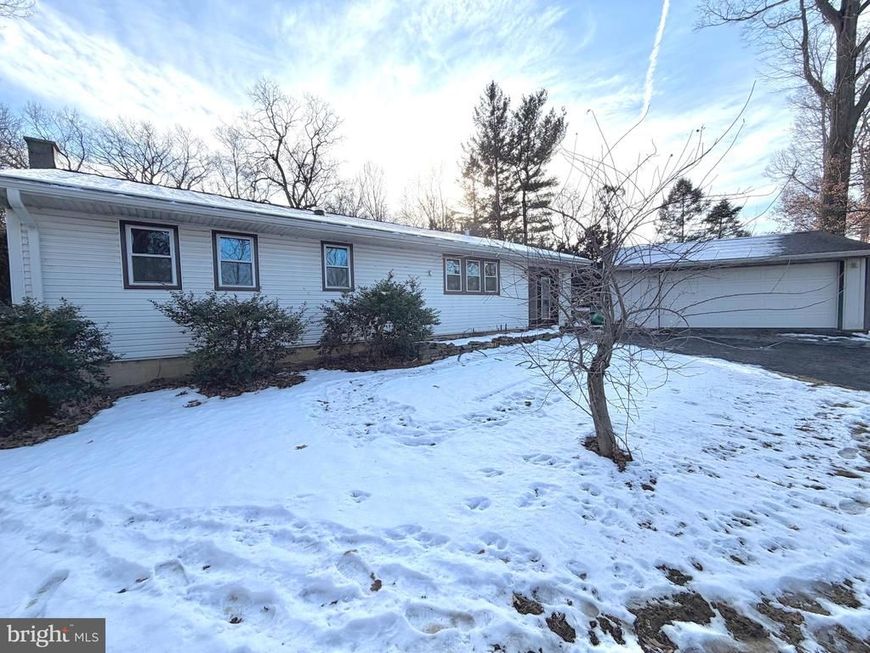 490 Meadow Lane, Lebanon, PA 17042 Main Photo