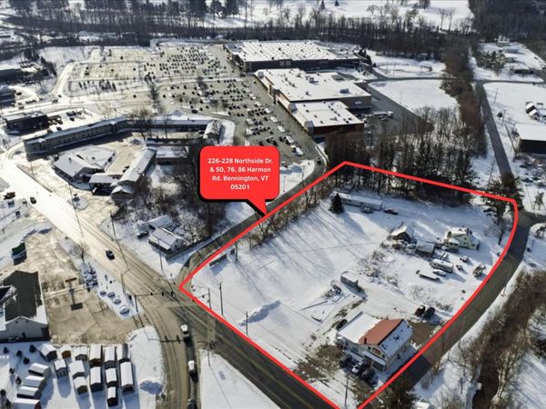 226-228 Northside Drive, Bennington, VT 05201