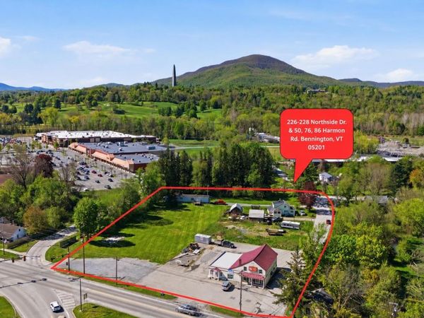 226-228 Northside Drive, Bennington, VT 05201