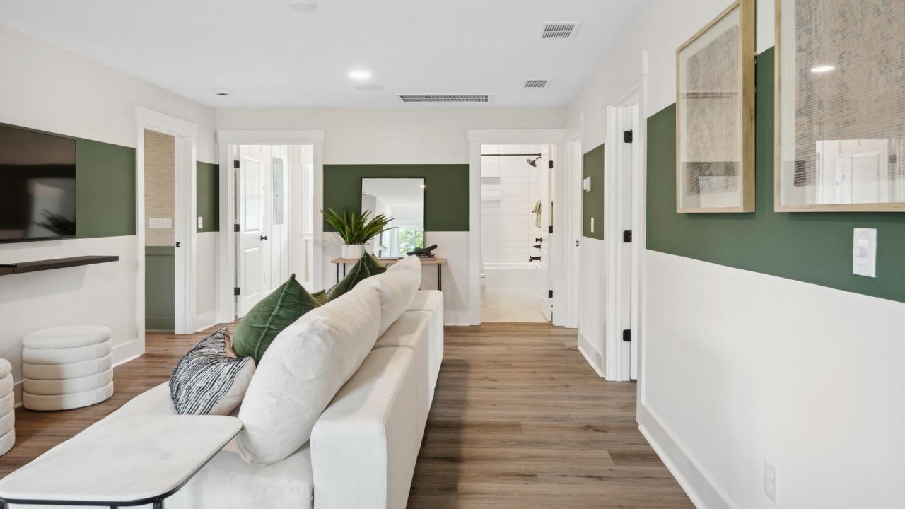 455 Cadbury Loop Photo 18