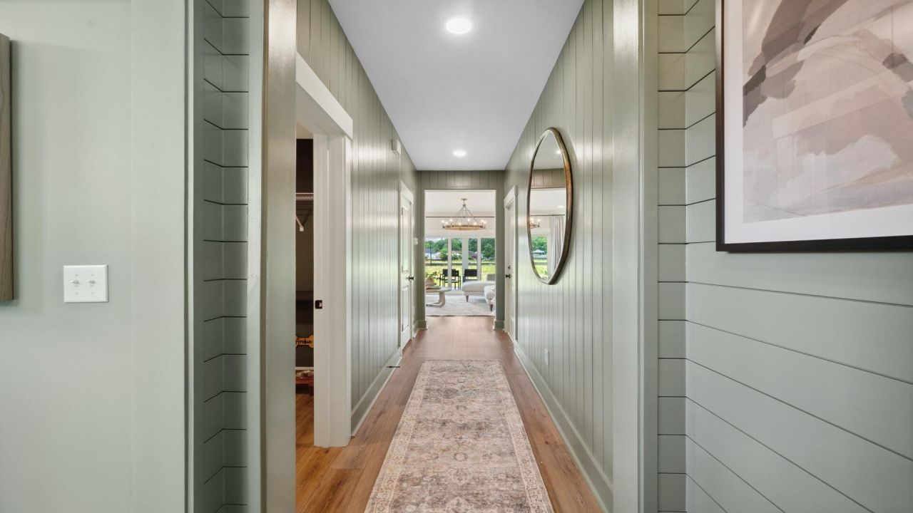 455 Cadbury Loop Photo 6