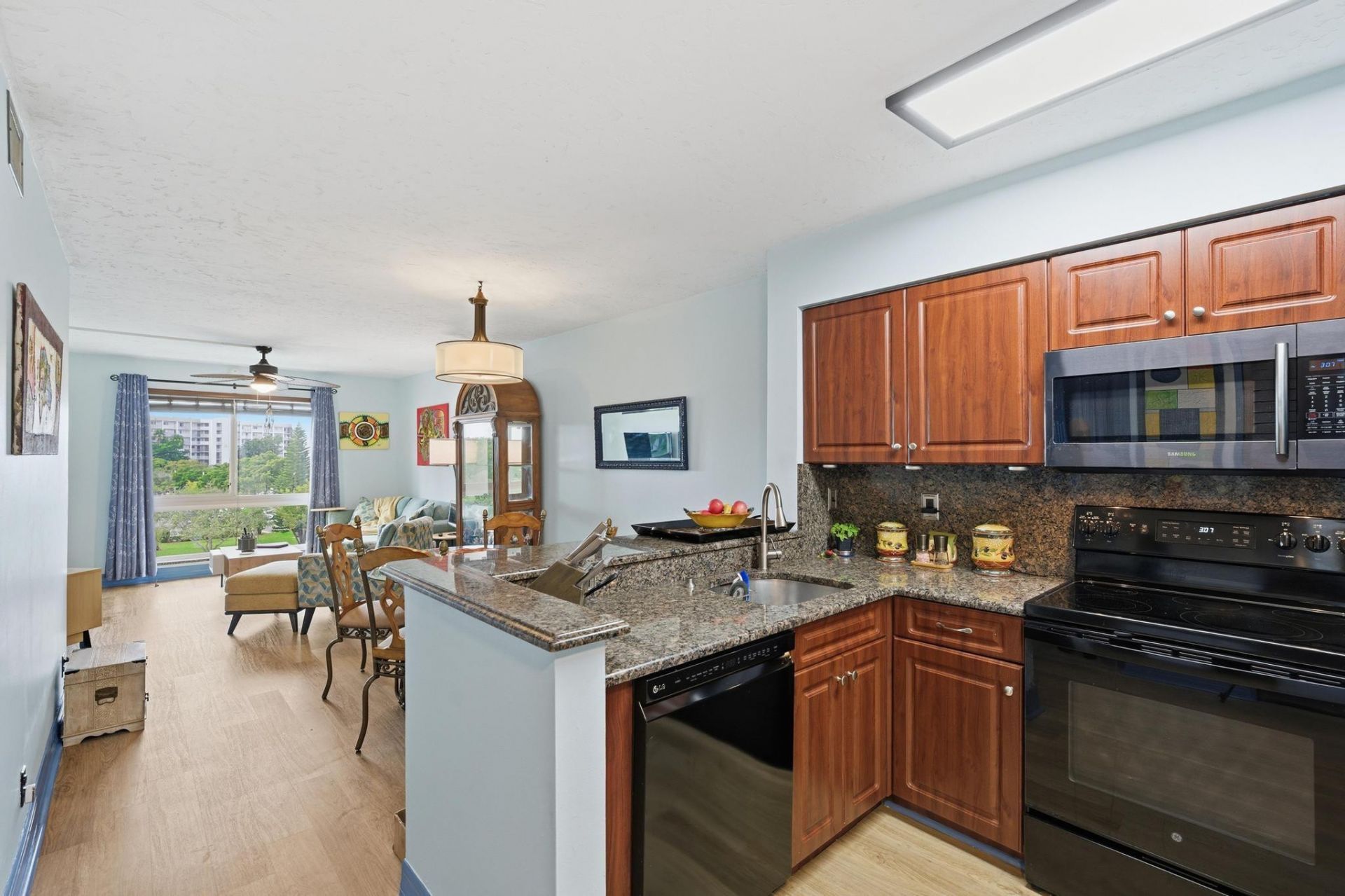 2108 S Cypress Bend Drive, Unit 504, Pompano Beach, FL 33069 Photo