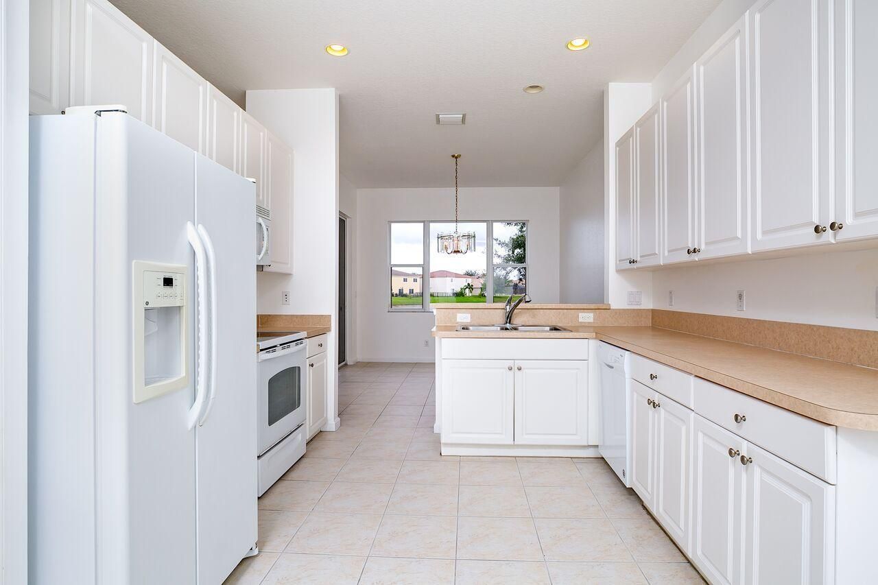 2887 SW Cedar Dunes Drive, Port Saint Lucie, FL 34953 Photo