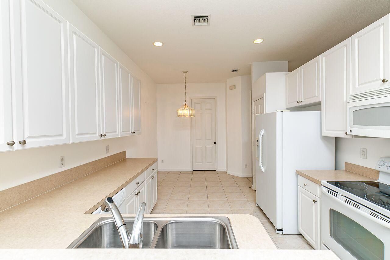 2887 SW Cedar Dunes Drive, Port Saint Lucie, FL 34953 Photo