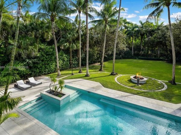 5002 SW 86th St, Miami, FL 33143