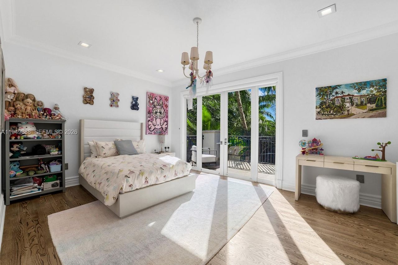 5002 SW 86th St, Miami, FL 33143 Photo