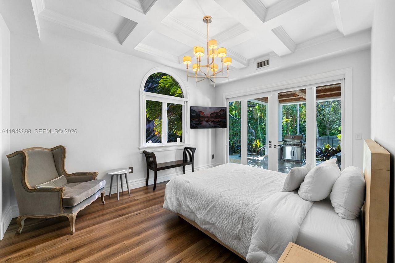 5002 SW 86th St, Miami, FL 33143 Photo