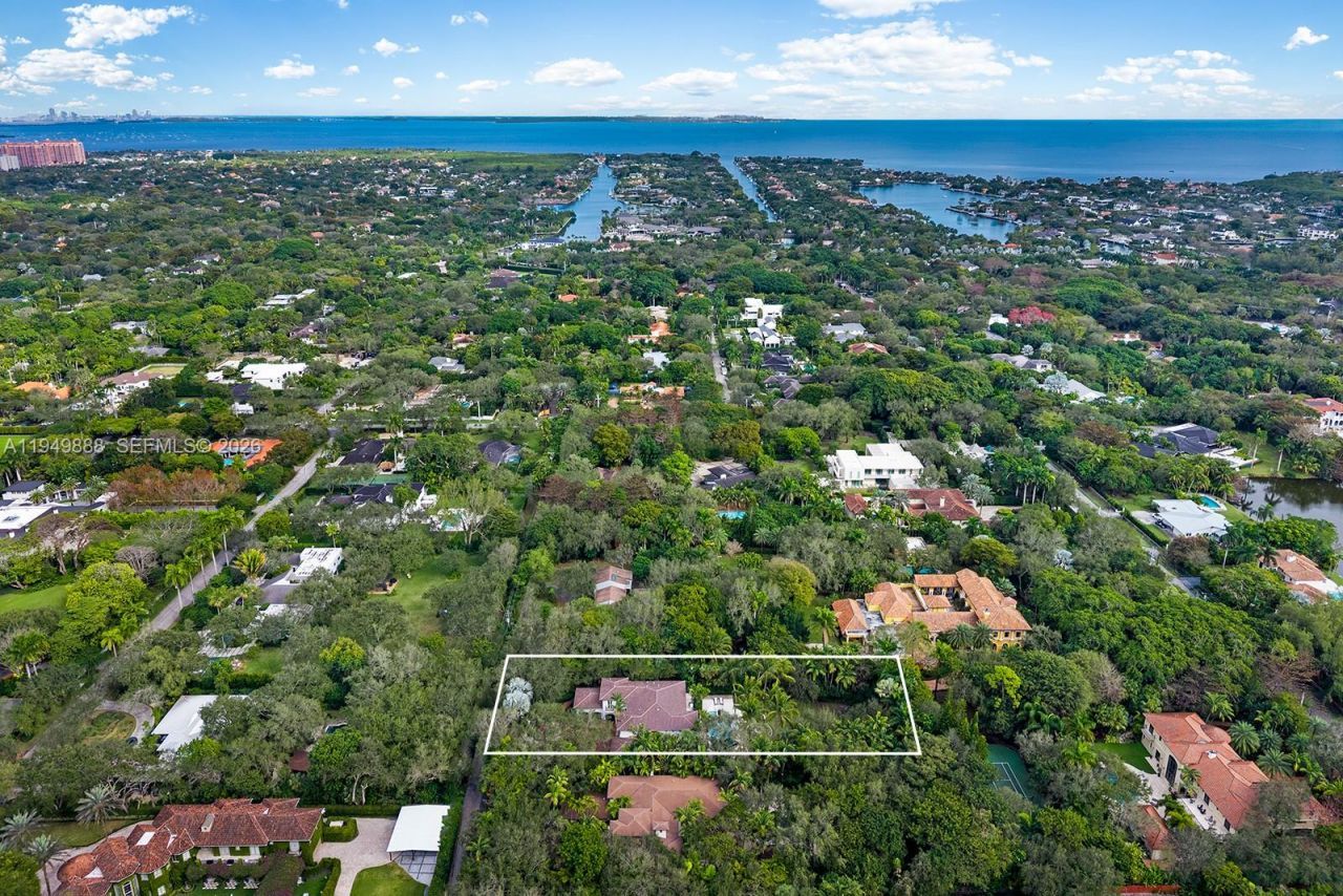 5002 SW 86th St, Miami, FL 33143 Photo