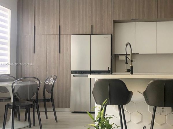 8135 NW 108th Ave , Doral, FL 33178