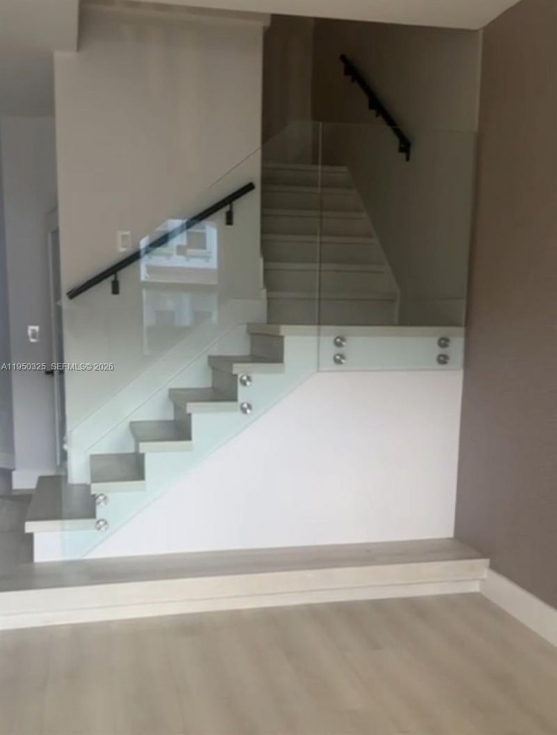 8135 NW 108th Ave, Doral, FL 33178 Photo