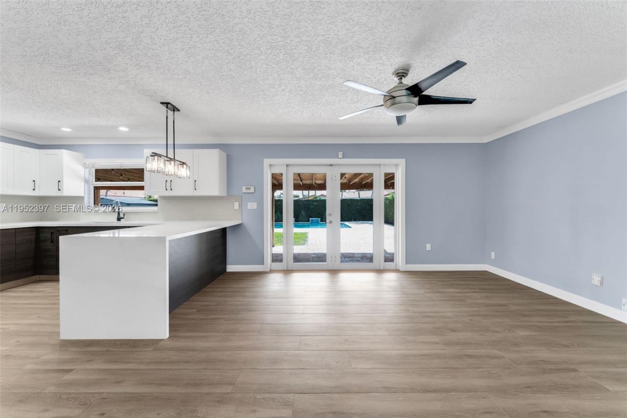 13210 SW 21st St, Miami, FL 33175 Photo