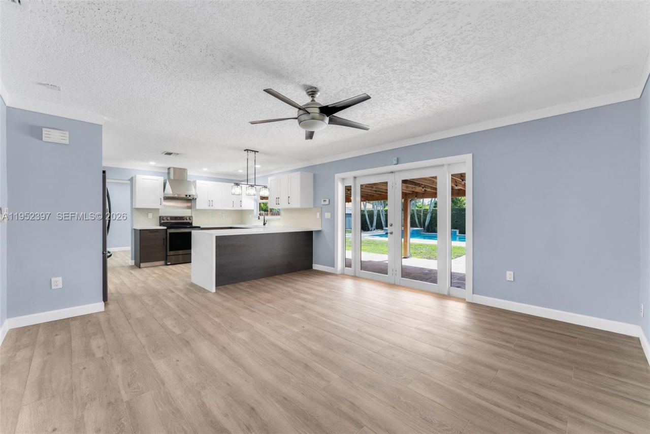 13210 SW 21st St, Miami, FL 33175 Photo