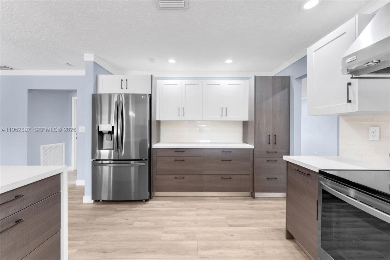 13210 SW 21st St, Miami, FL 33175 Photo