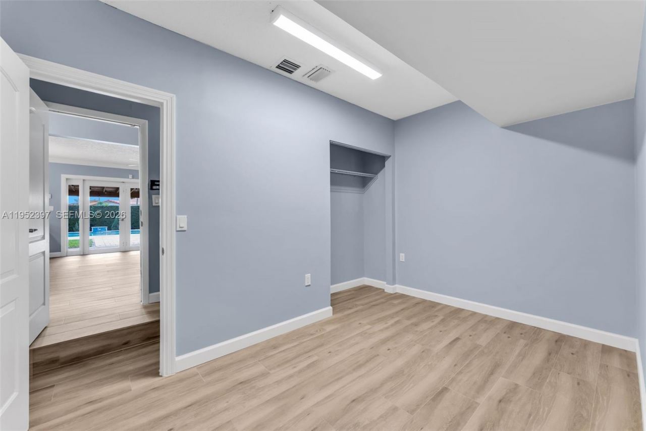 13210 SW 21st St, Miami, FL 33175 Photo