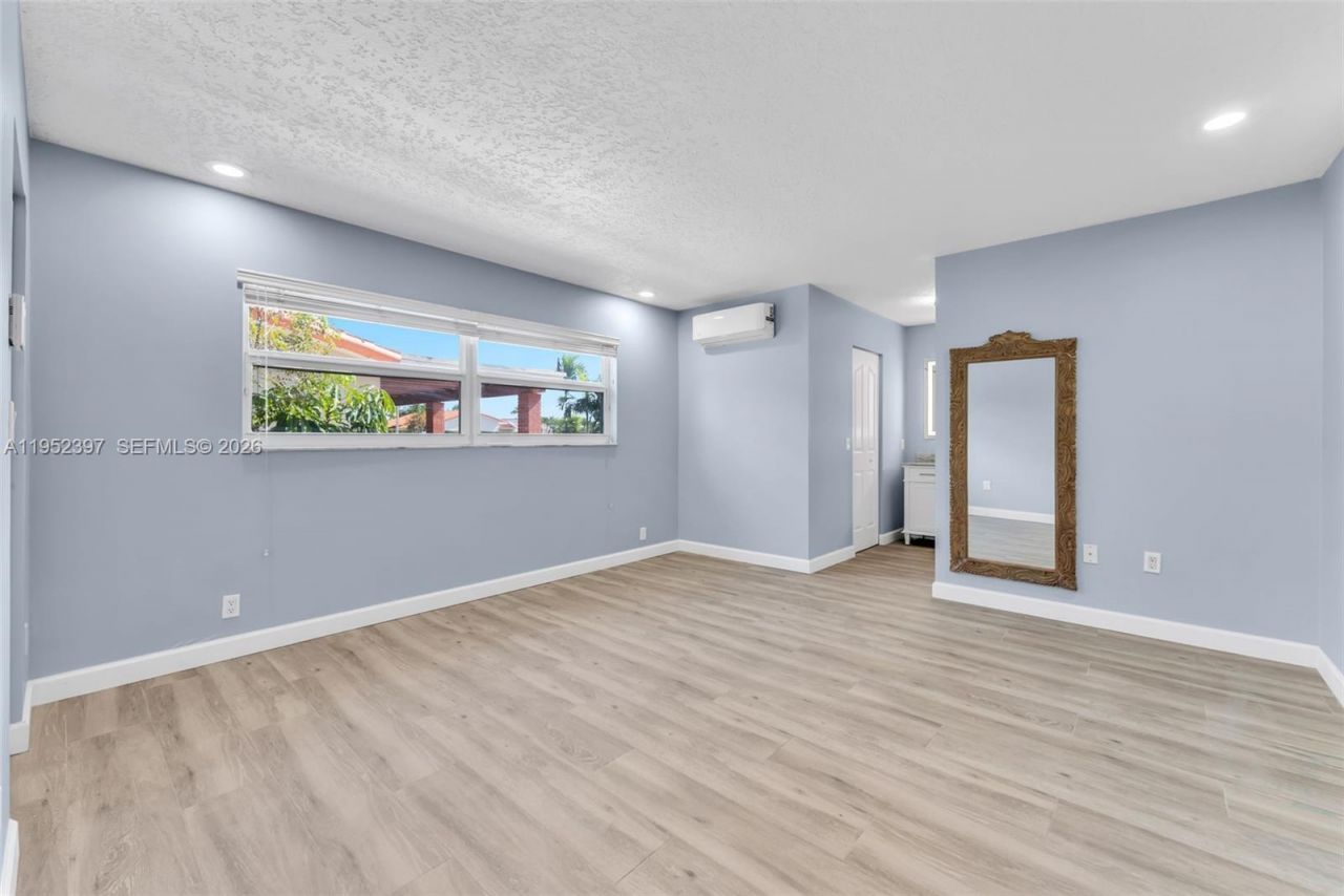 13210 SW 21st St, Miami, FL 33175 Photo