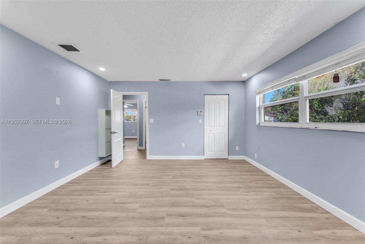 13210 SW 21st St, Miami, FL 33175 Photo