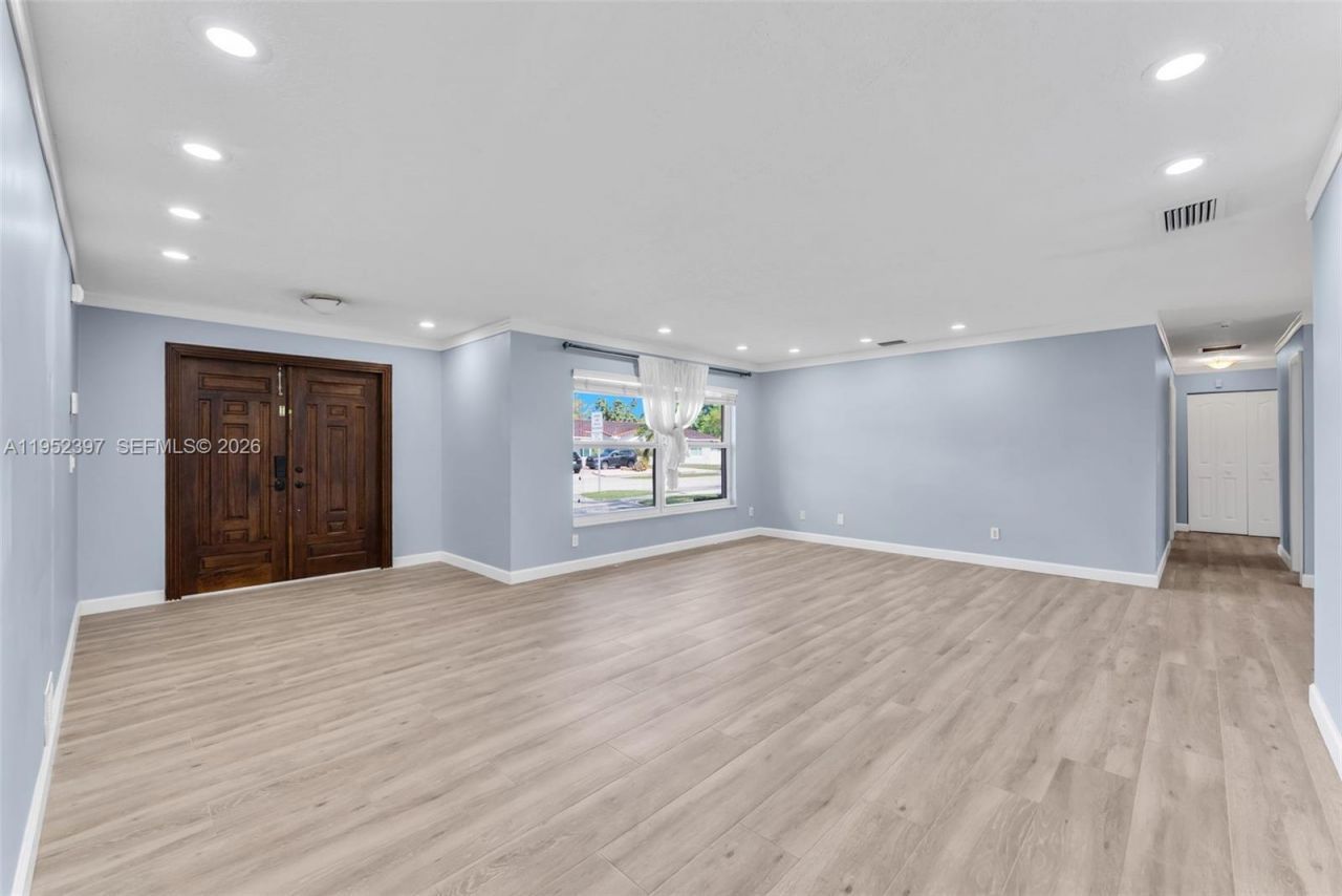 13210 SW 21st St, Miami, FL 33175 Photo