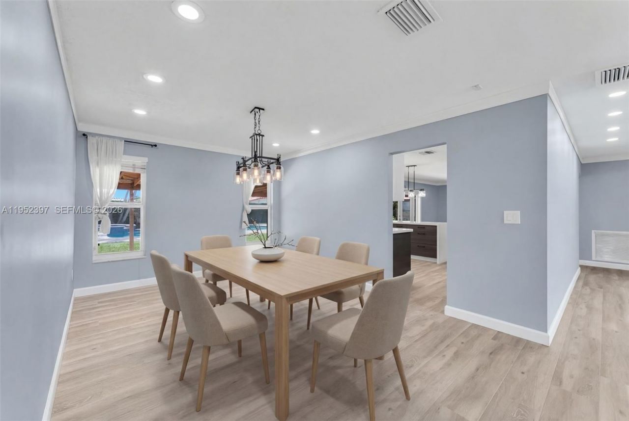 13210 SW 21st St, Miami, FL 33175 Photo