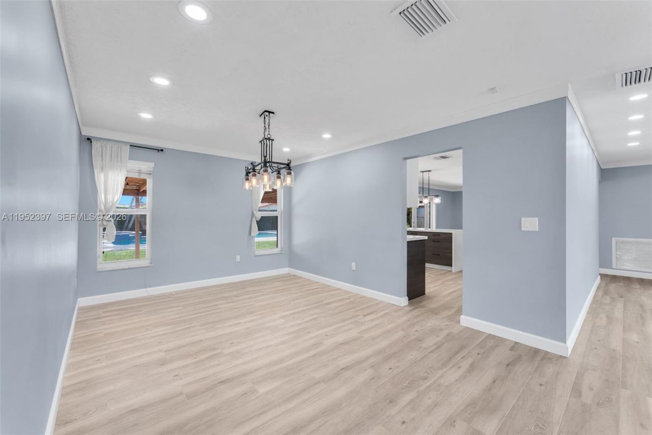 13210 SW 21st St, Miami, FL 33175 Photo