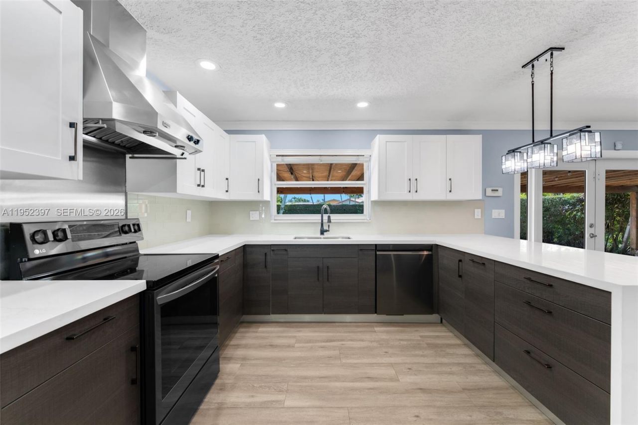 13210 SW 21st St, Miami, FL 33175 Photo