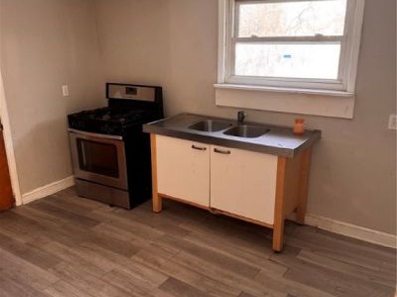 7115 Park Avenue, Cleveland, OH 44105 Photo 10