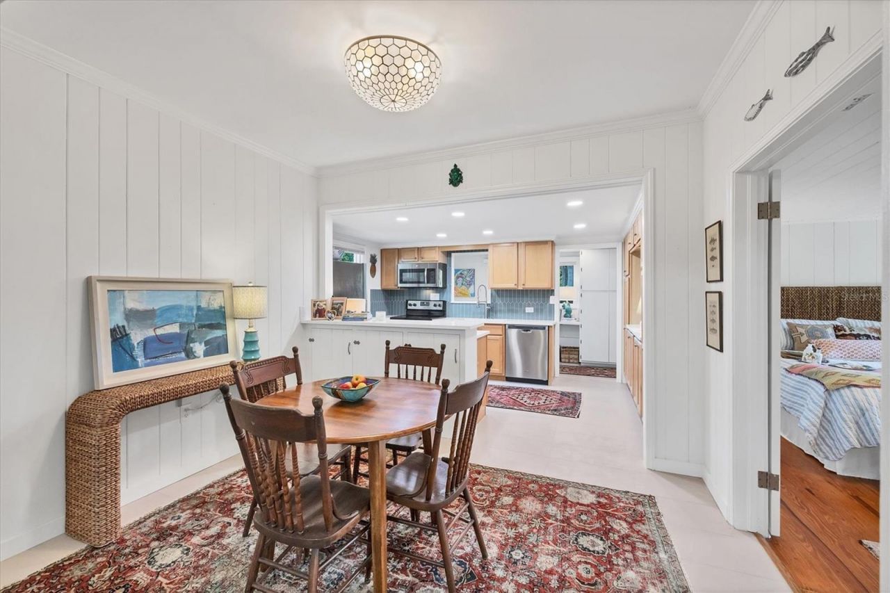 3734 Iroquois Avenue, Sarasota, FL 34234 Photo